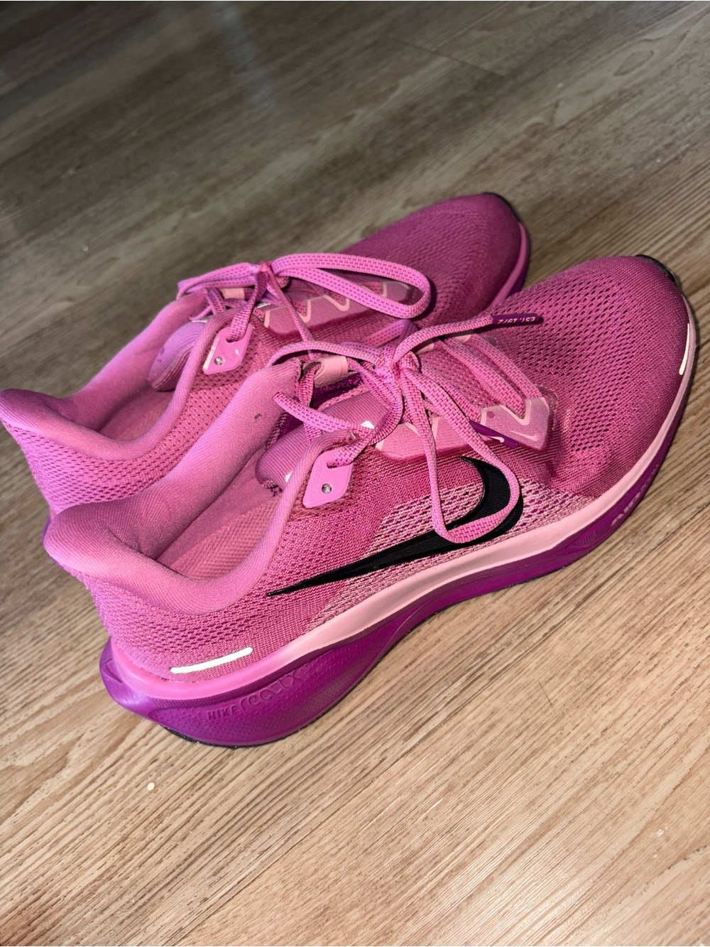 Nike Air Zoom Pegasus 41 Women’s size 9.5 fuschia